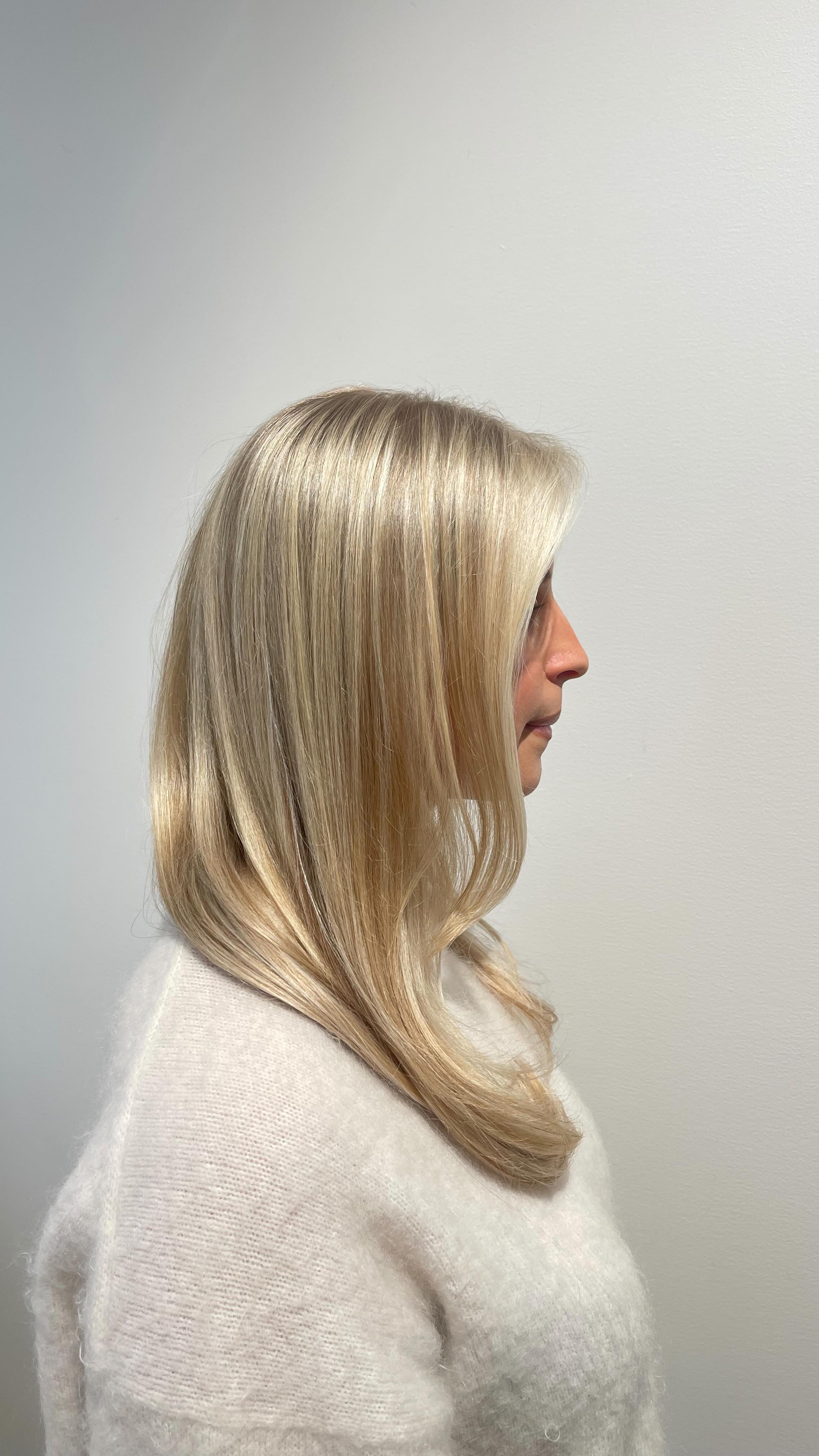 Blonde – färgbehandling på Linnégatan 11